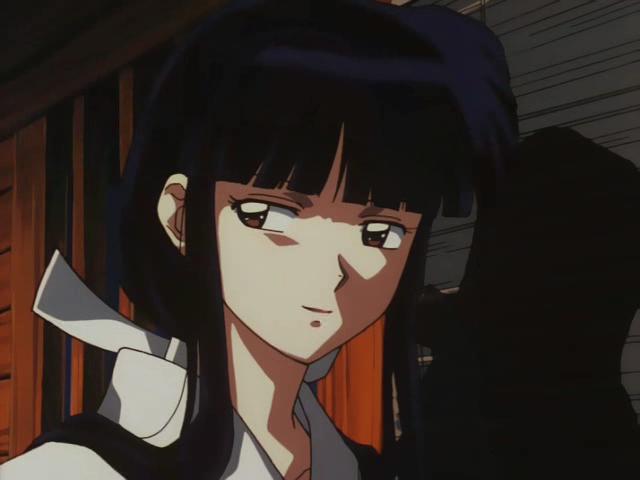 Otaku Gallery  / Anime e Manga / Inu-Yasha / Screen Shots / Episodi / 023 - La voce di Kagome e il bacio di Kikyo / 181.jpg